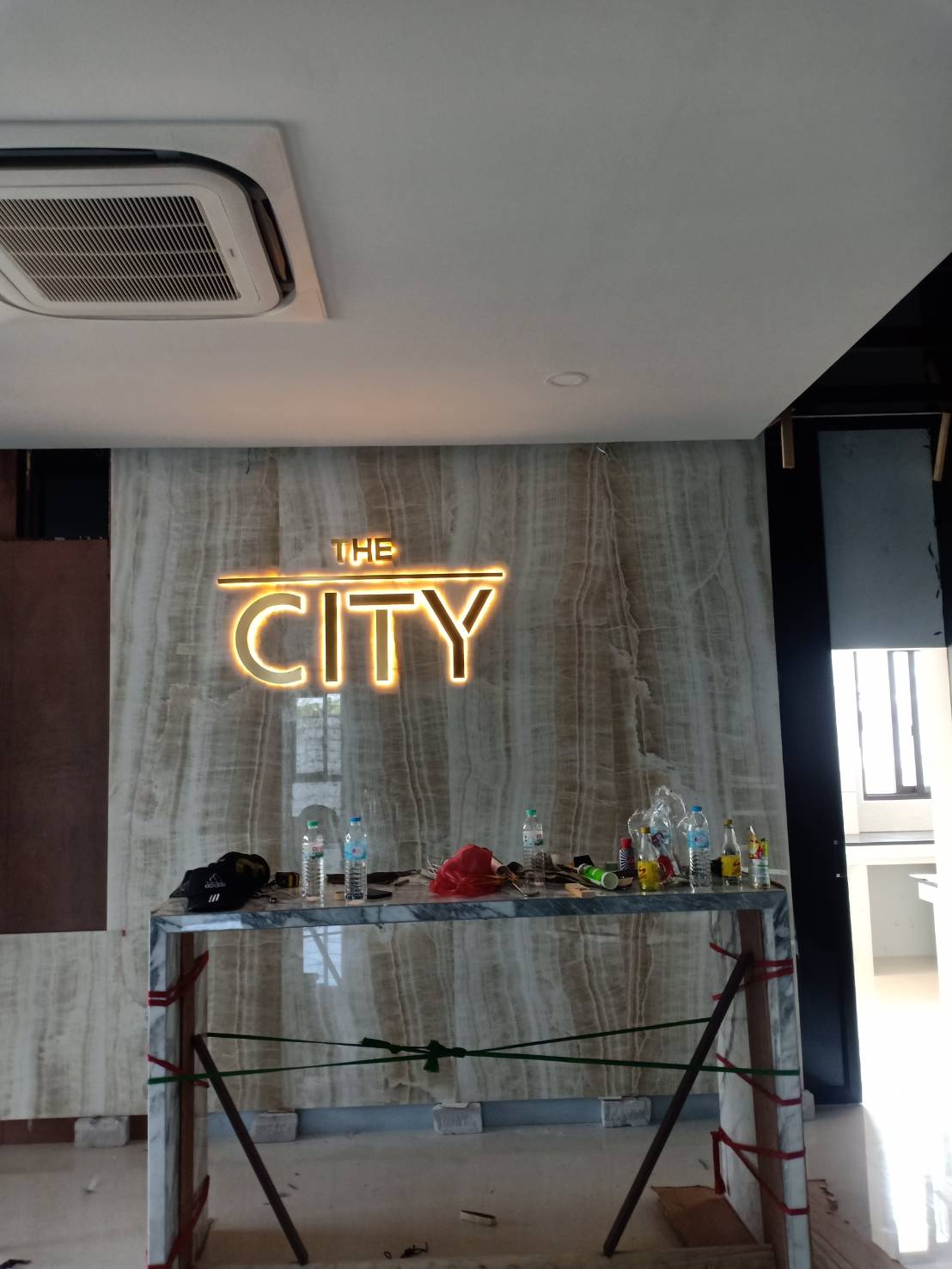 ป้ายคอนโดมิเนียม