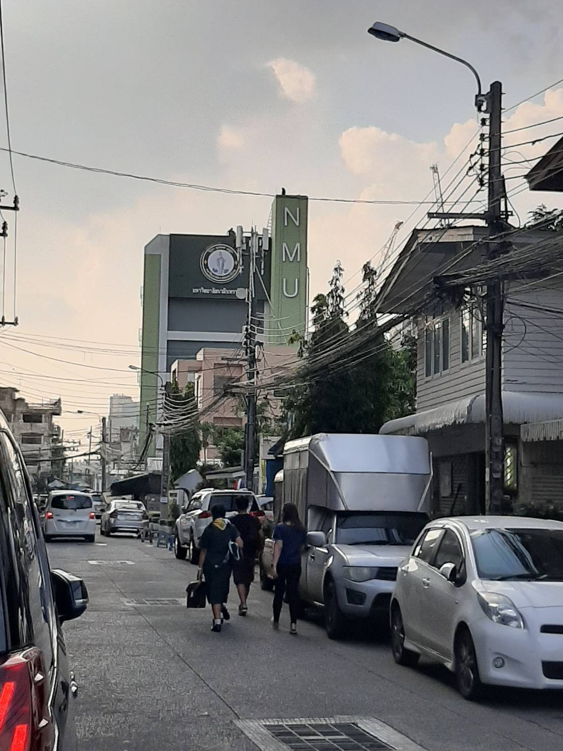 ป้ายพิพิธภัณฑ์ และป้ายสถานศึกษา