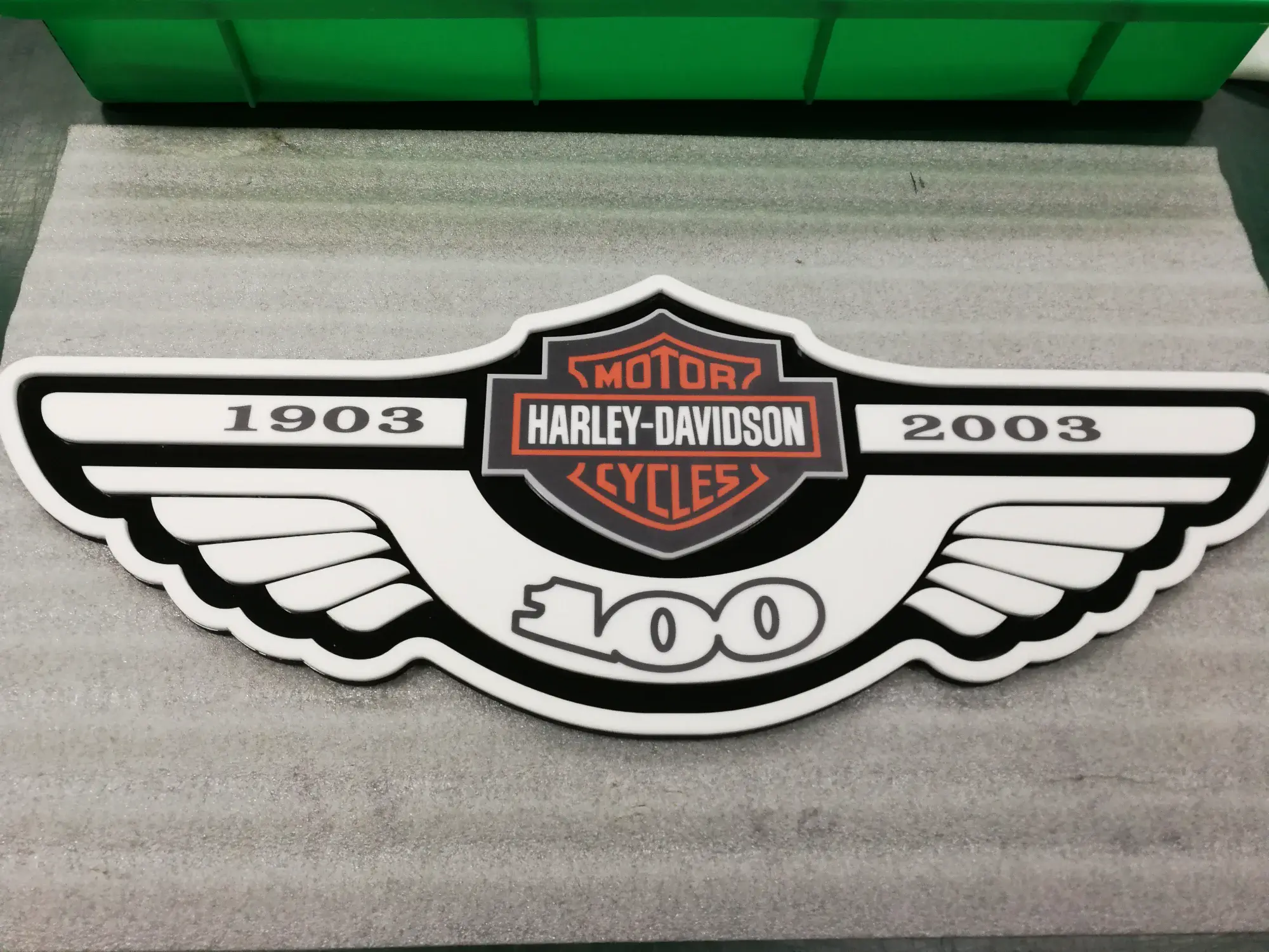 ป้ายโลโก้บริษัท (Company Logo Sign)