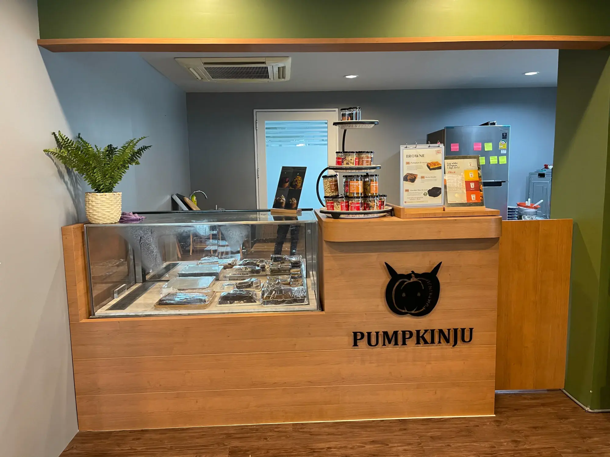 ป้ายร้านกาแฟ หรือ ร้านขนม (Cafe Sign)