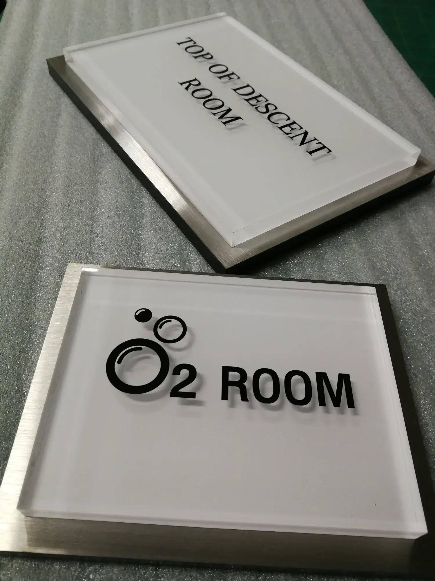 ป้ายภายในอาคาร (Indoor Sign)