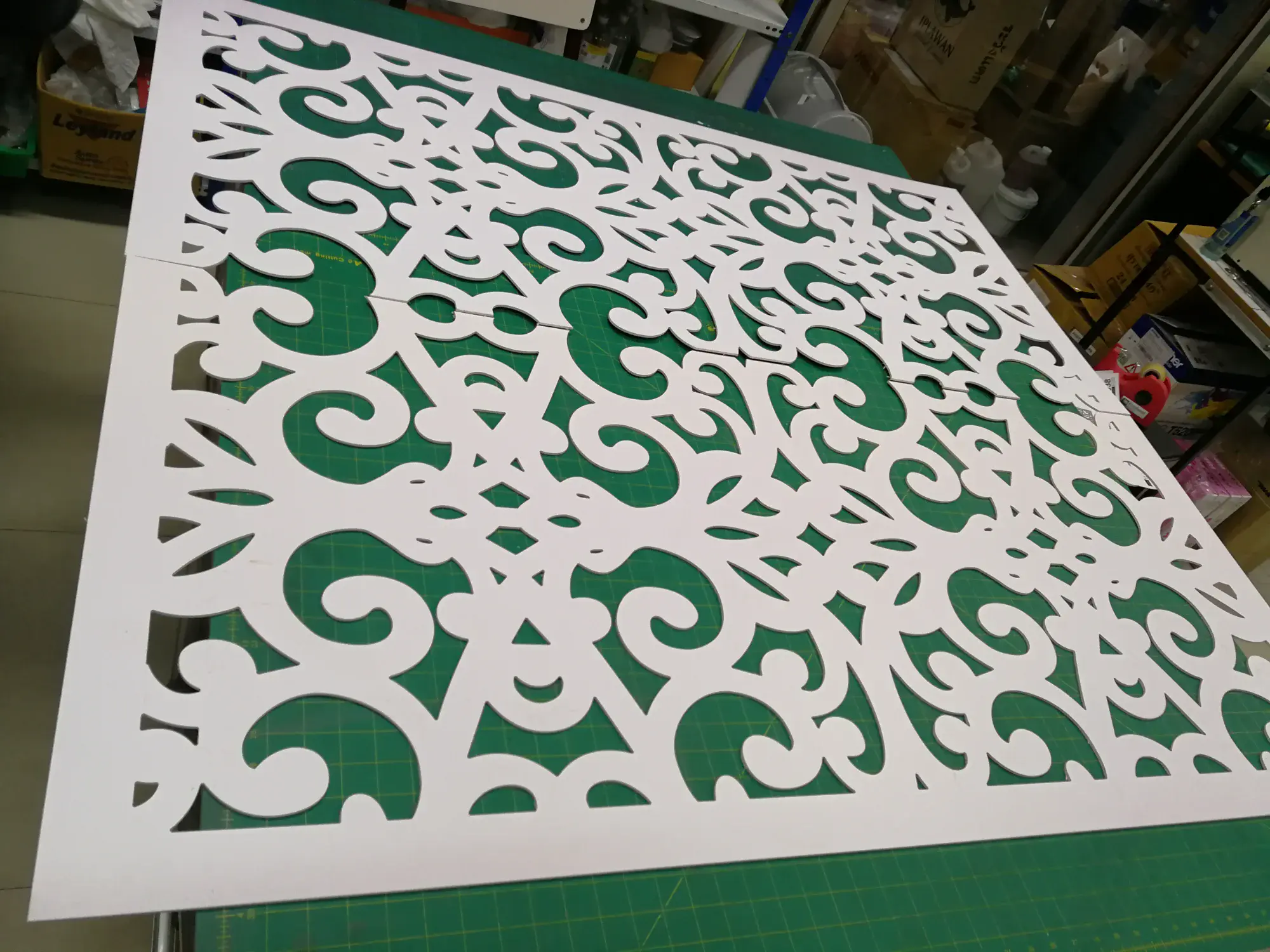 ป้ายฉลุ (Cut-Out Sign)