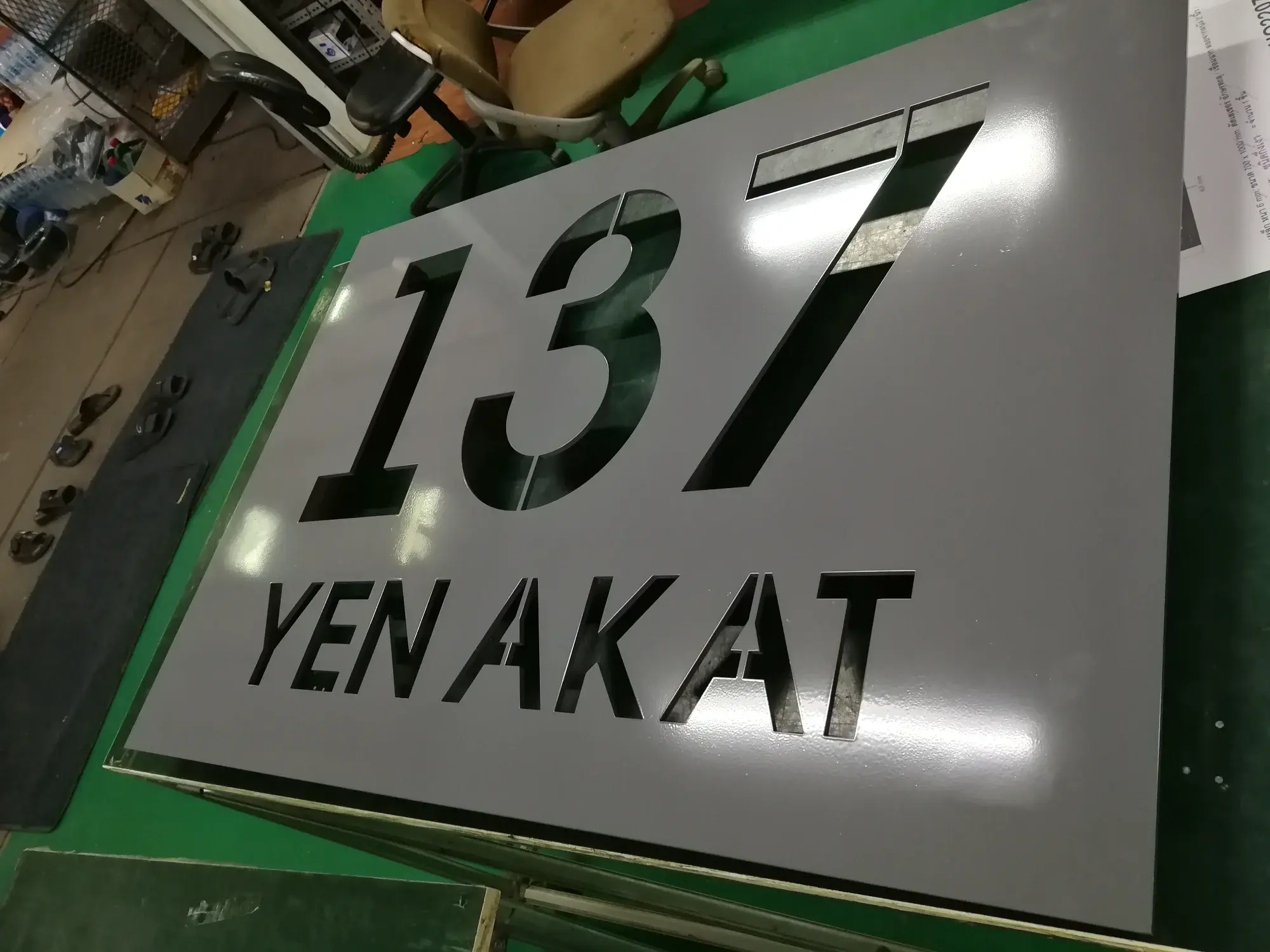 ป้ายฉลุ (Cut-Out Sign)