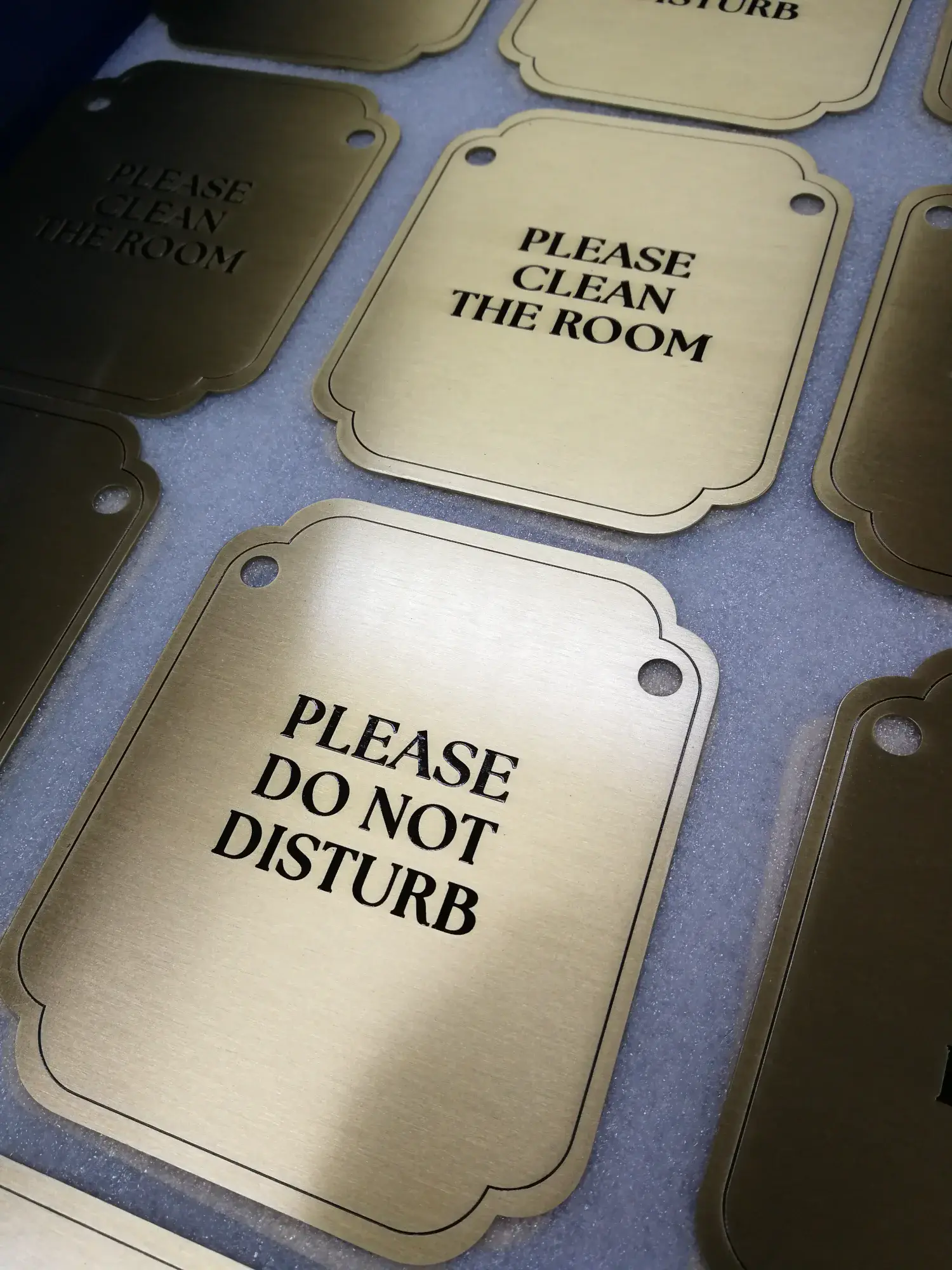 ป้ายโรงแรม (Hotel Sign)