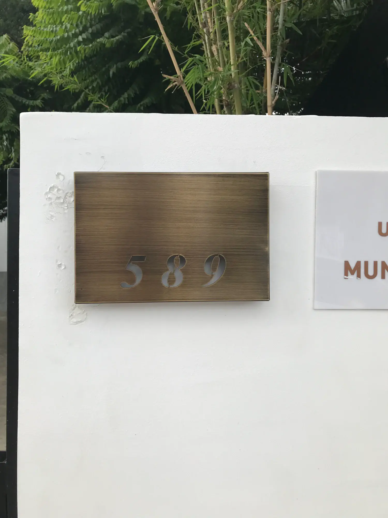 ป้ายฉลุ (Cut-Out Sign)