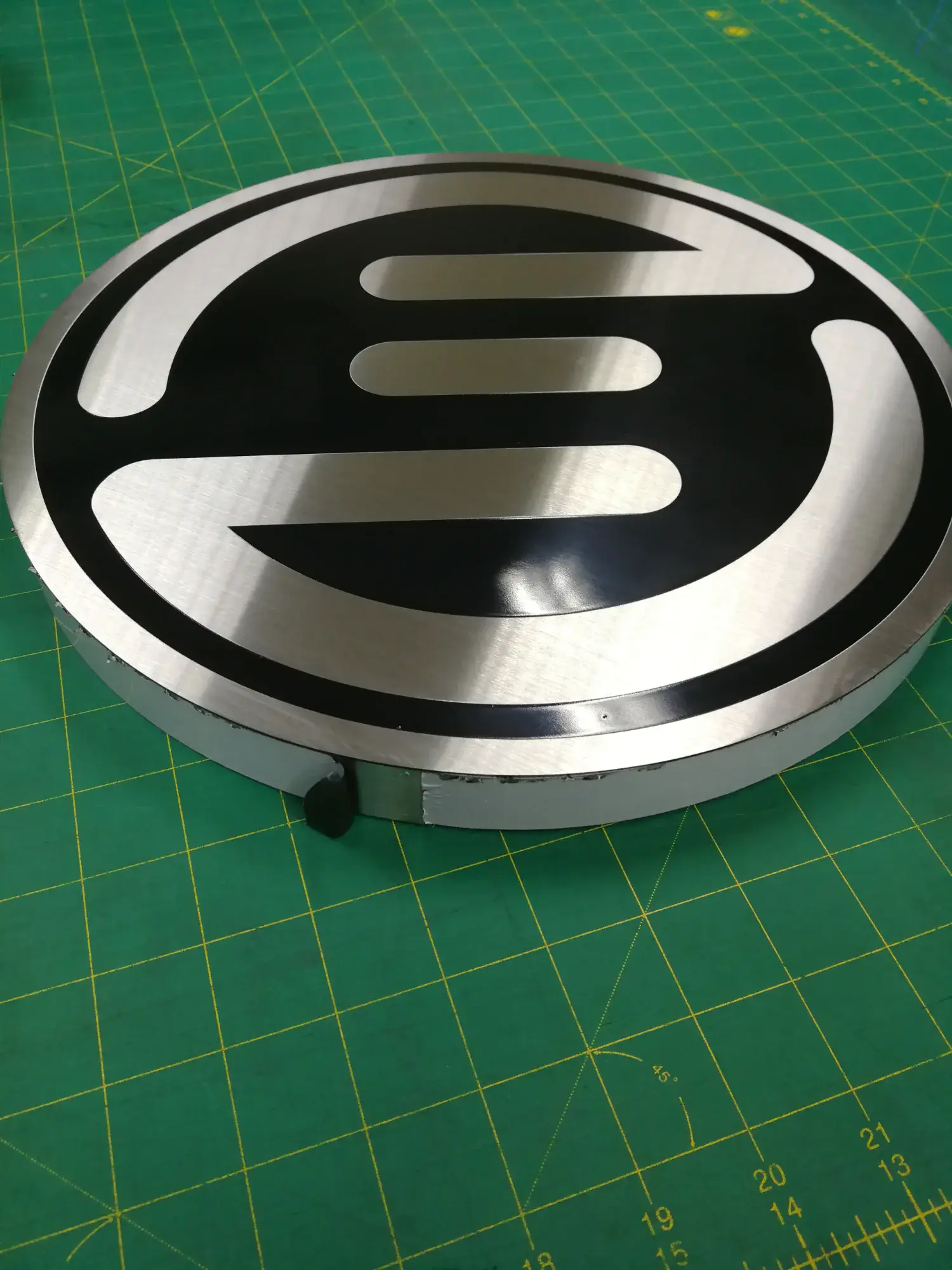 ป้ายโลโก้บริษัท (Company Logo Sign)