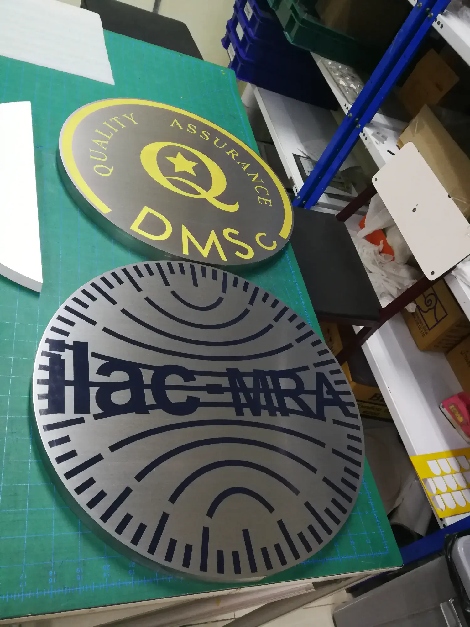 ป้ายโลโก้บริษัท (Company Logo Sign)