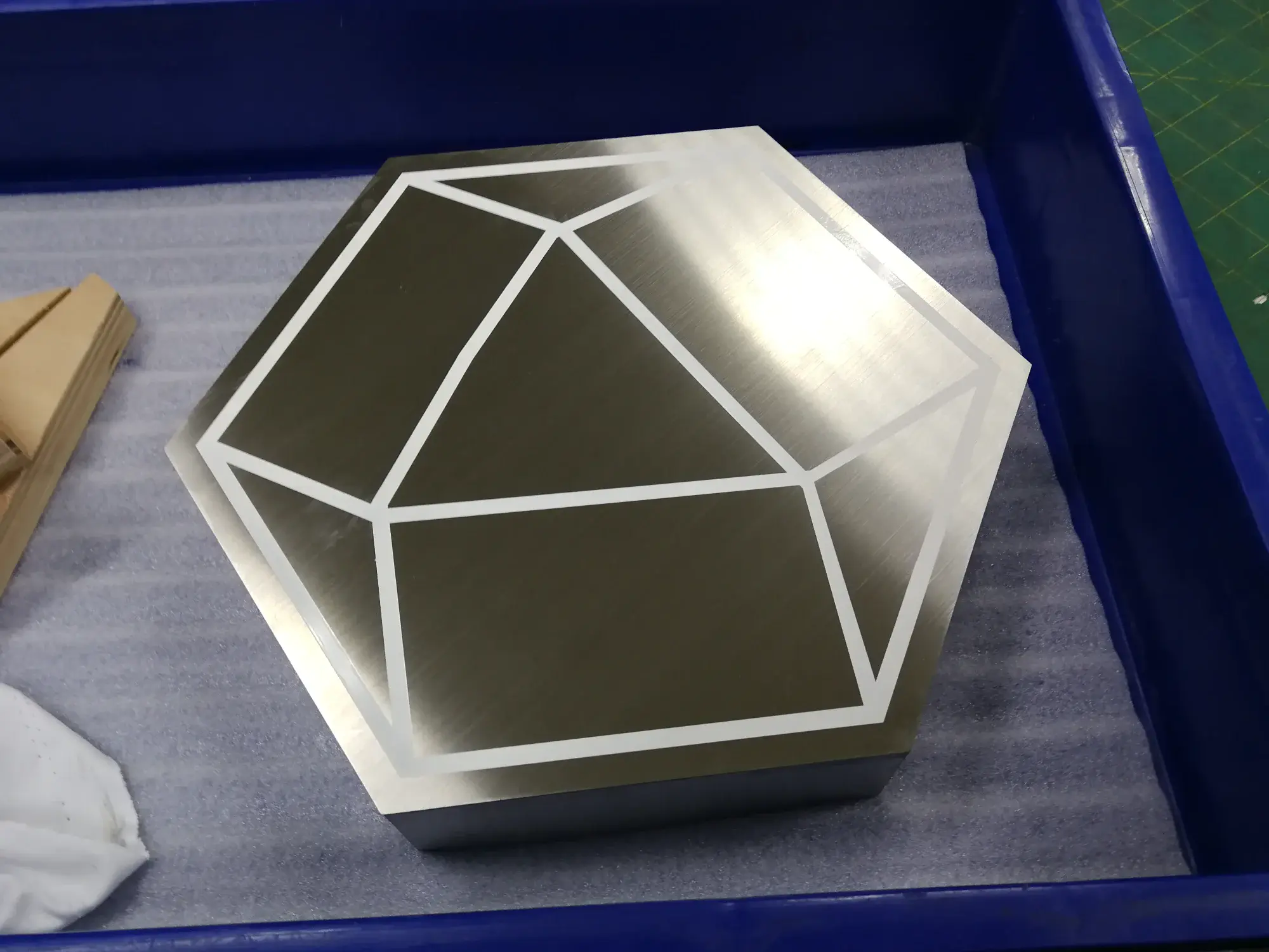 ป้ายโลโก้บริษัท (Company Logo Sign)