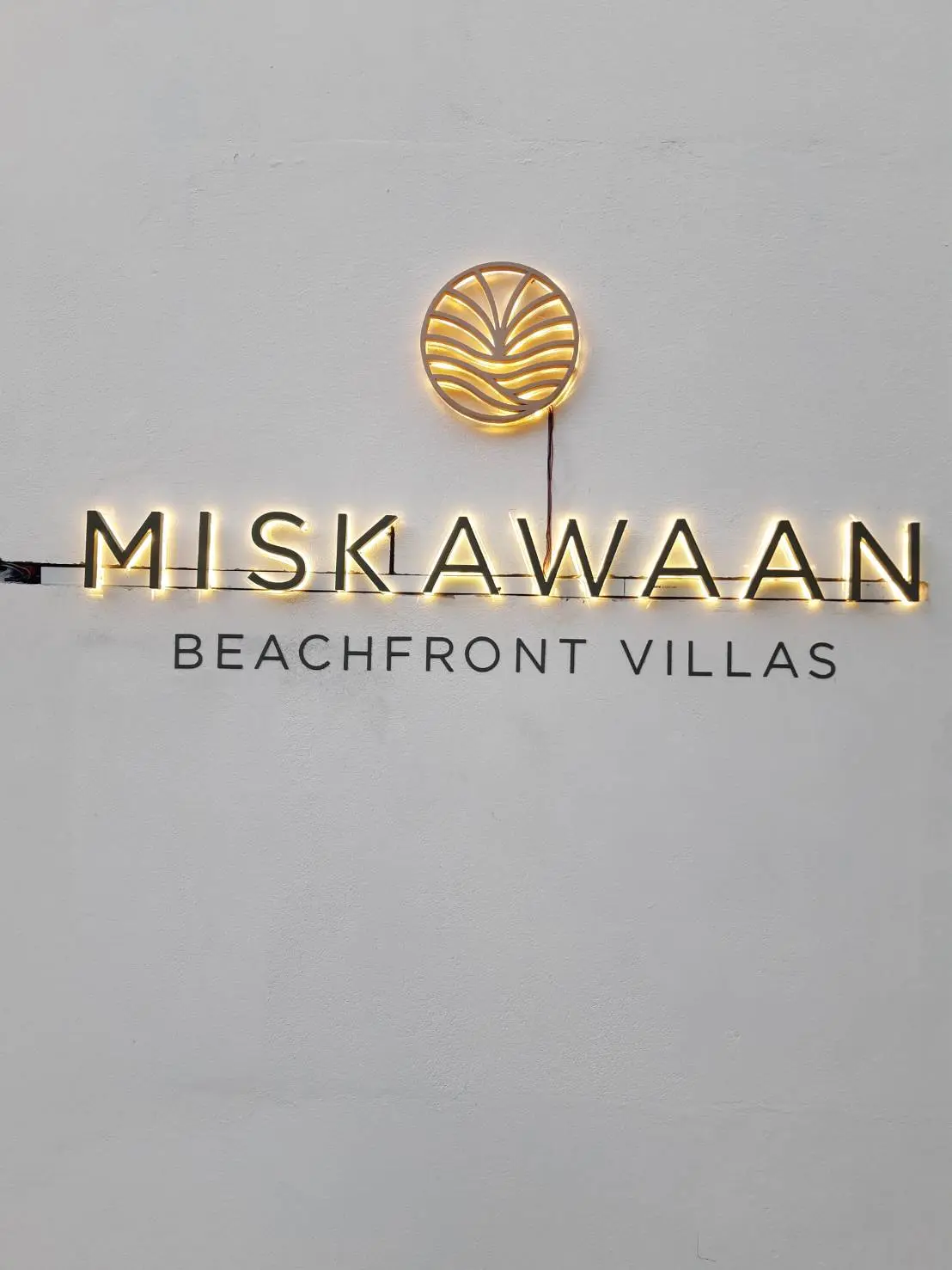 ป้ายโรงแรม (Hotel Sign)