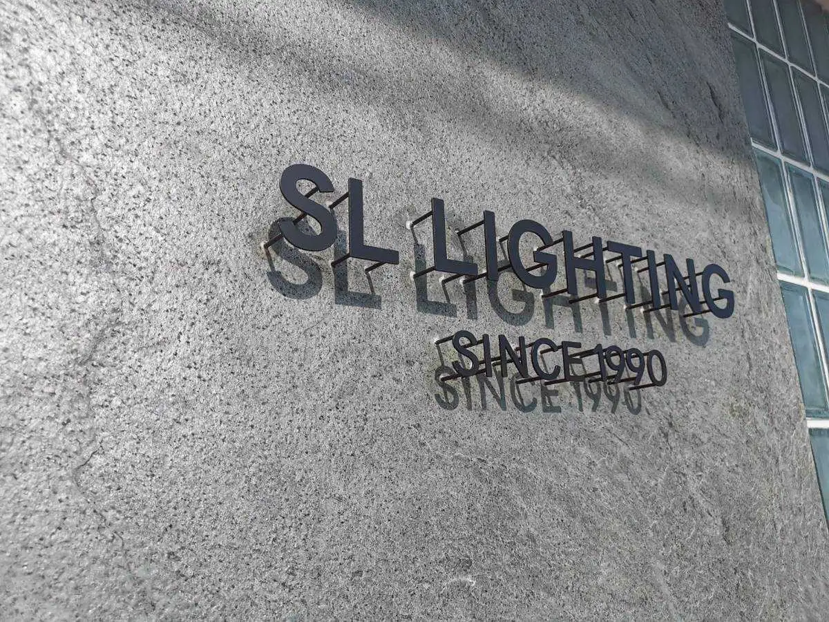 ป้ายฉลุ (Cut-Out Sign)