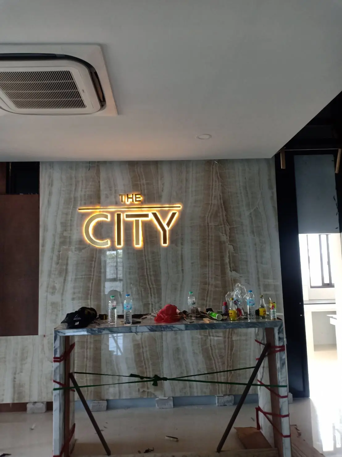 ป้ายคอนโดมิเนียม