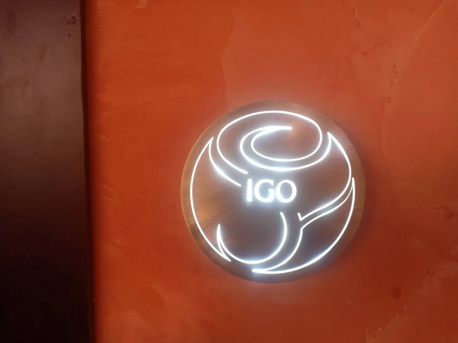 ป้ายฉลุ (Cut-Out Sign)