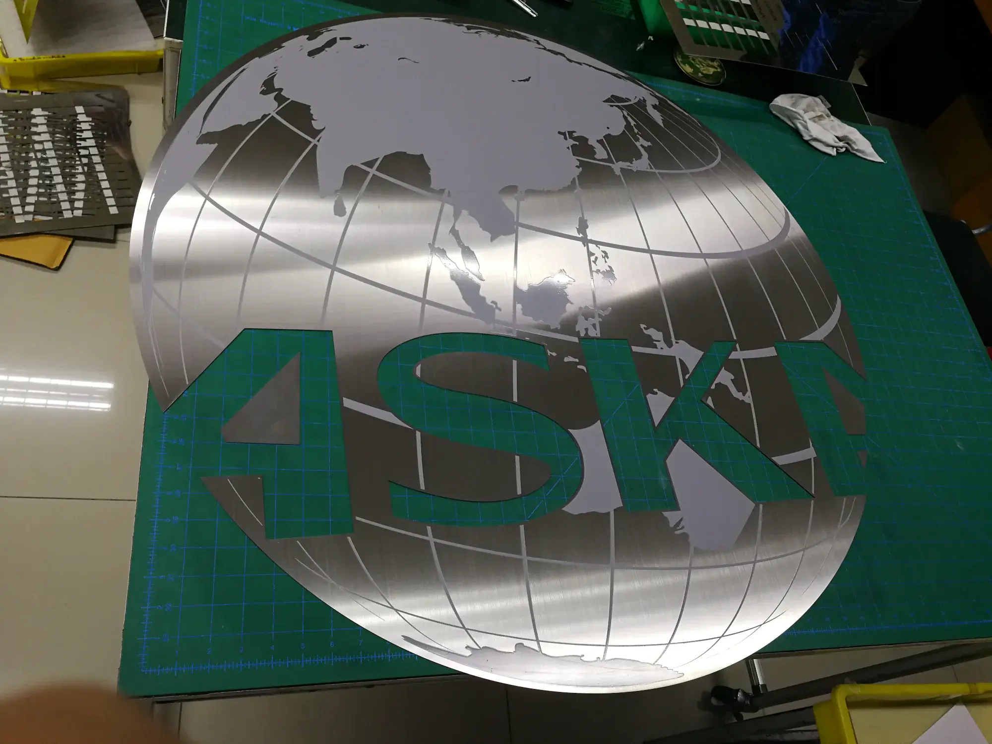 ป้ายโลโก้บริษัท (Company Logo Sign)