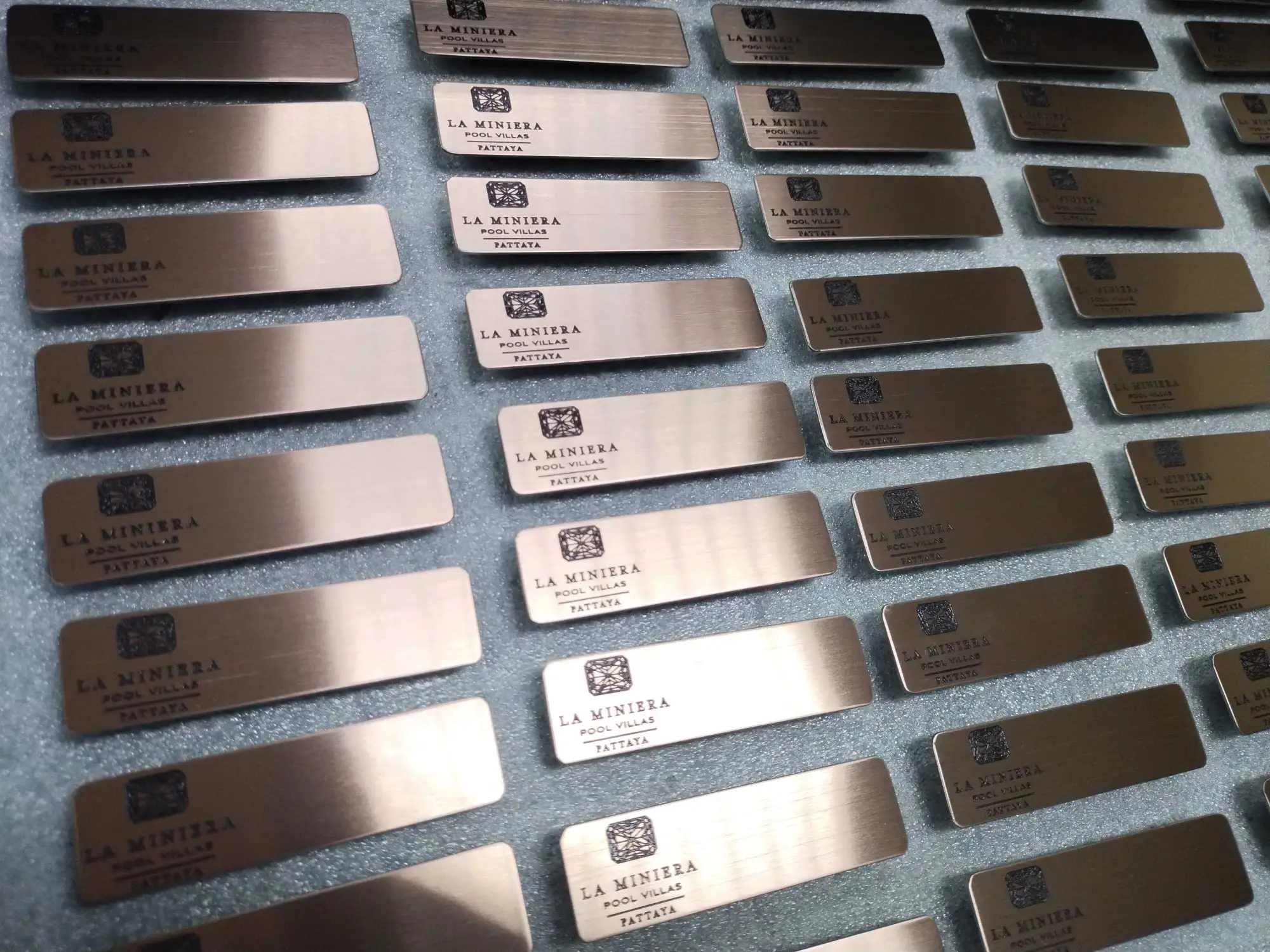 ป้ายโรงแรม (Hotel Sign)