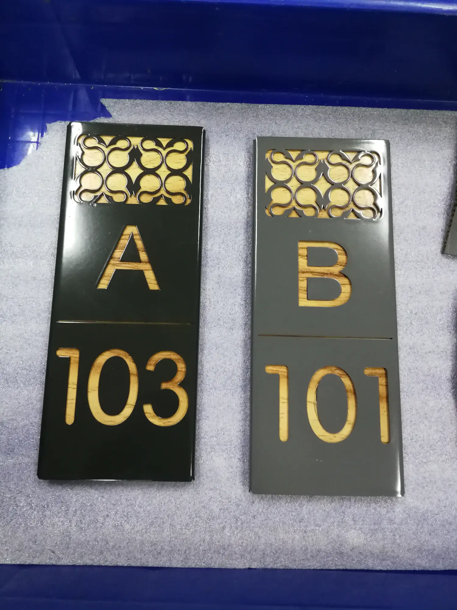 ป้ายโรงแรม (Hotel Sign)