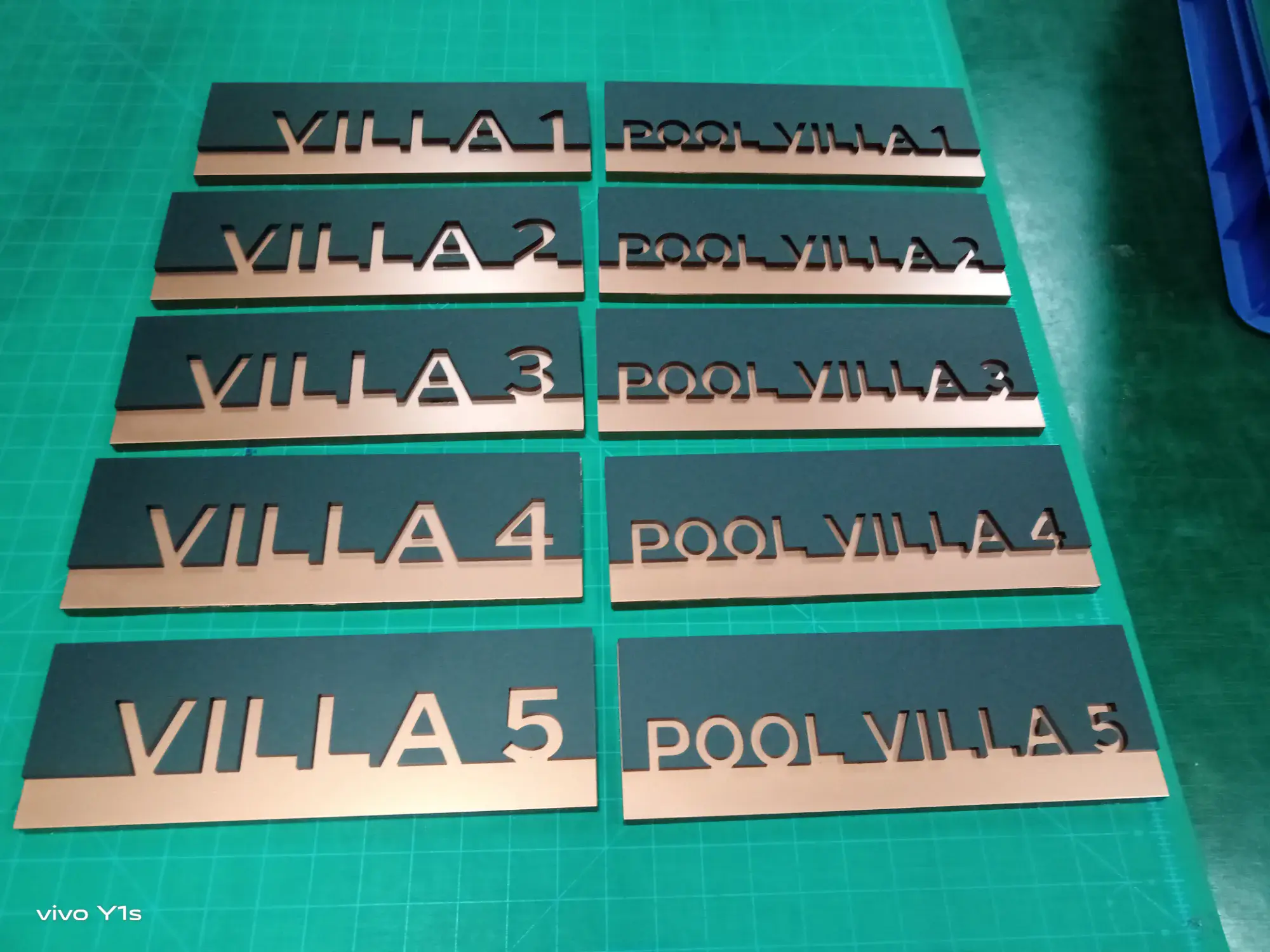 ป้ายโรงแรม (Hotel Sign)