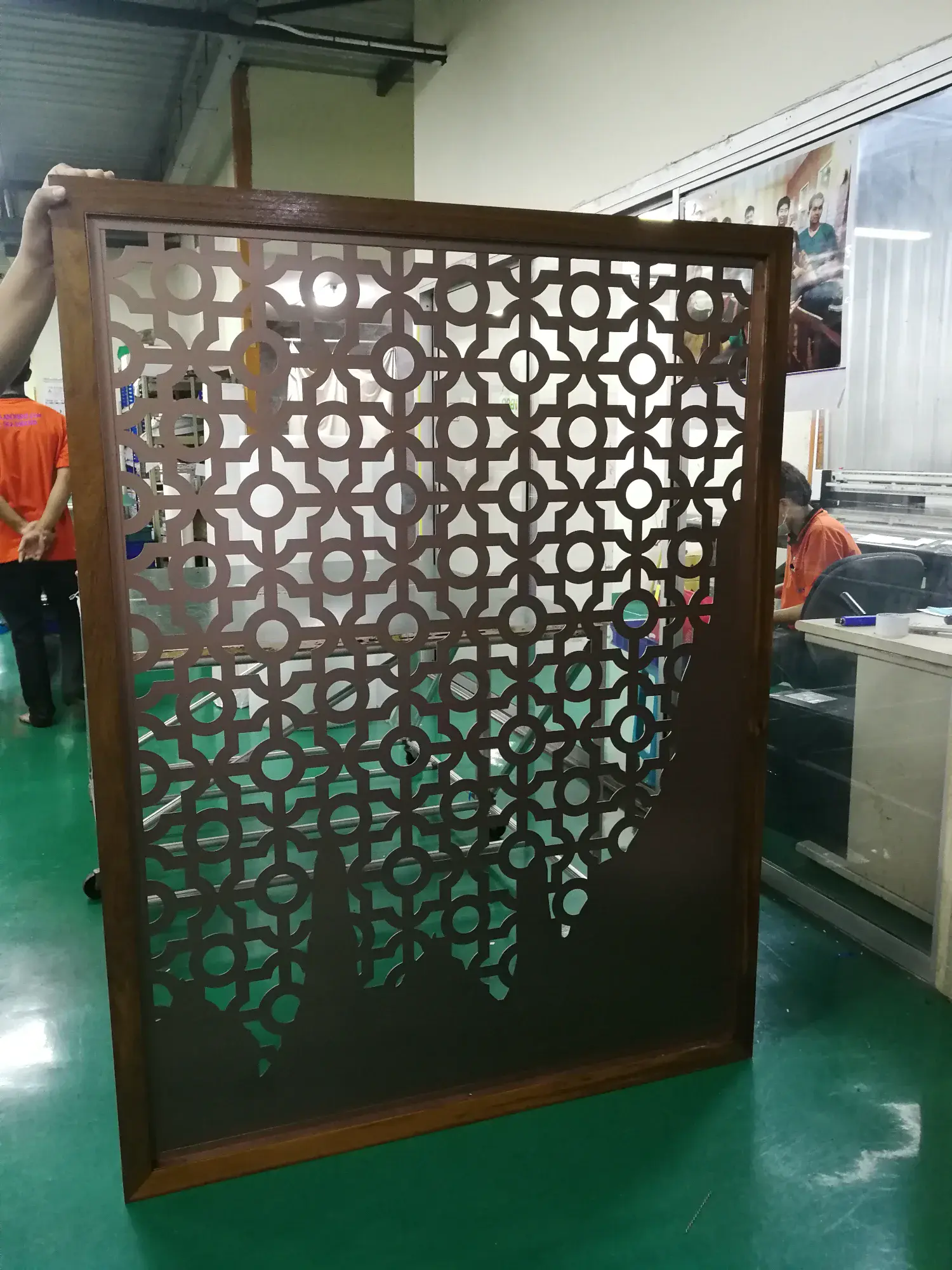 ป้ายฉลุ (Cut-Out Sign)