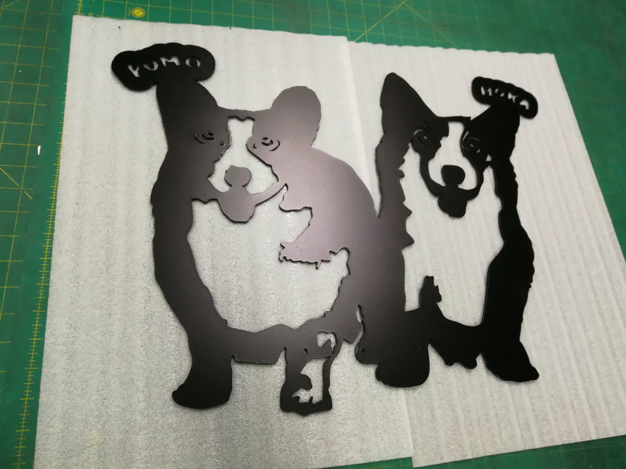 ป้ายฉลุ (Cut-Out Sign)