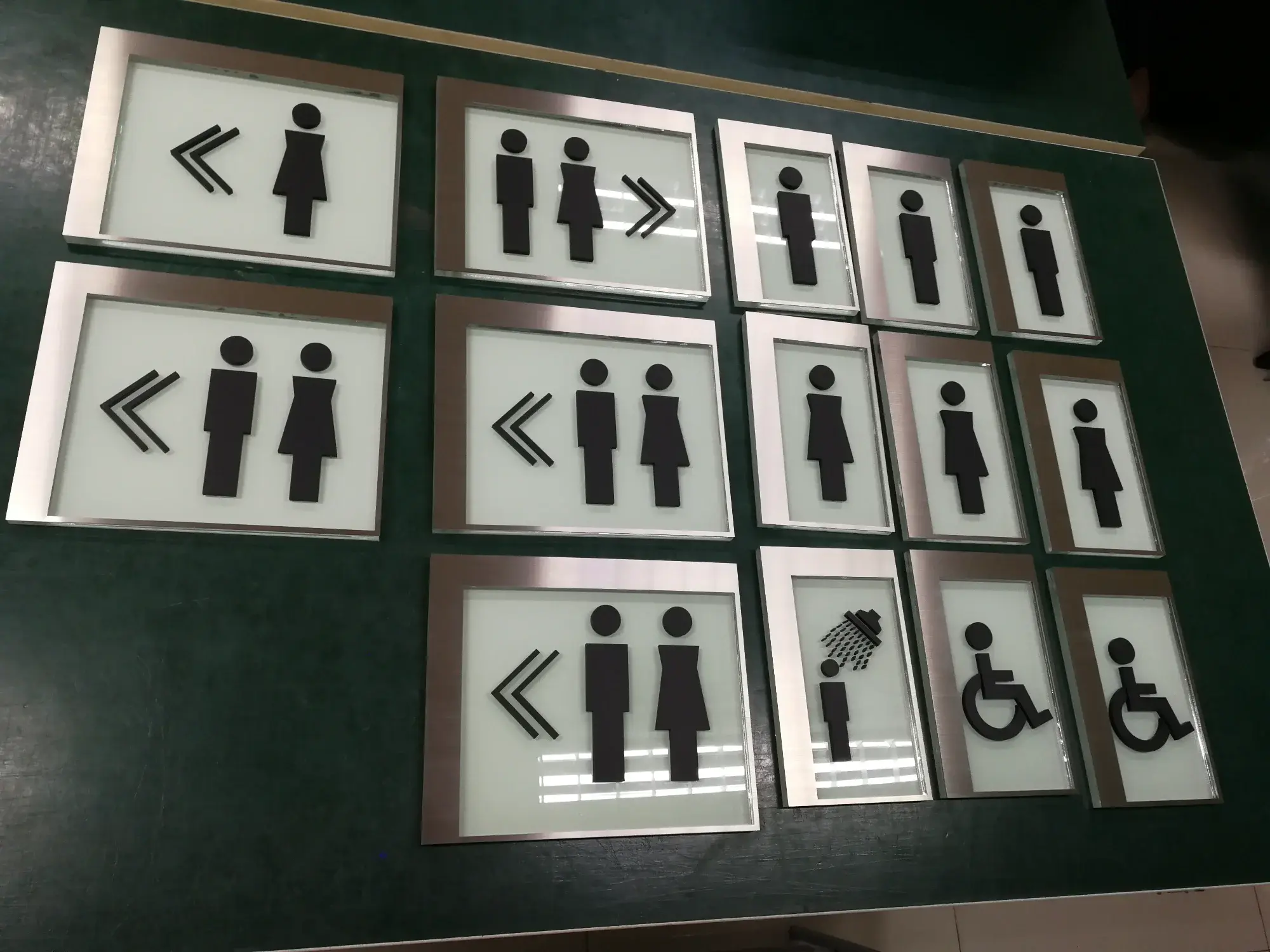 ป้ายภายในอาคาร (Indoor Sign)