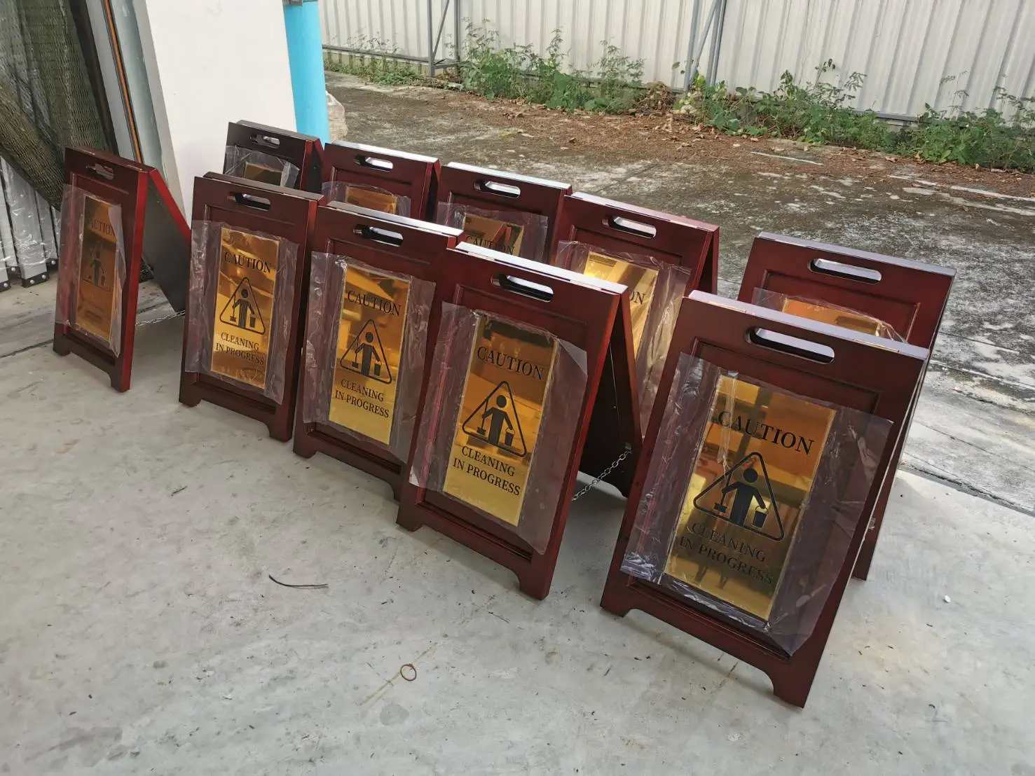 ป้ายโรงแรม (Hotel Sign)